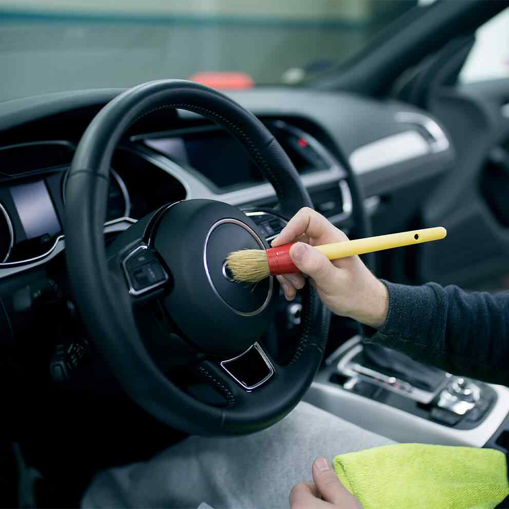 https://www.pegasuscarwash.com/wp-content/uploads/2021/10/image_06_home_10.jpg