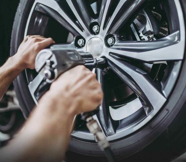https://www.pegasuscarwash.com/wp-content/uploads/2021/10/img-hero-01-h3-640x556.jpg