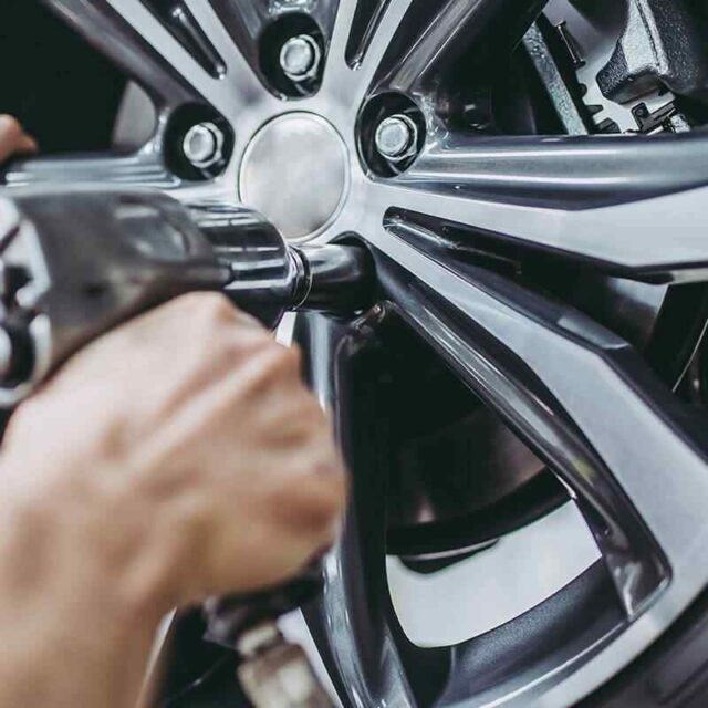 https://www.pegasuscarwash.com/wp-content/uploads/2021/11/img-intro-01-h7-640x640.jpg